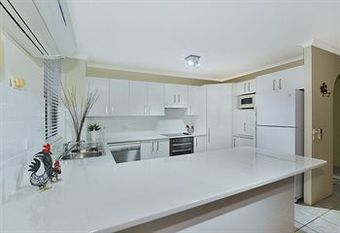 Aparthotel Argosy On The Beach