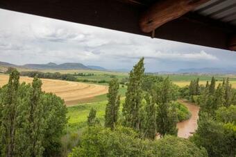 Hostal Riverbend Berg Lodge Rooms