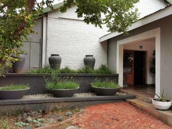 Bed & Breakfast La Rochelle Guesthouse