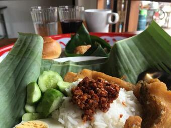 Bed & Breakfast Comeneetee Uthai