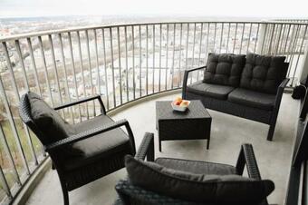 Hohes Apartment Mit Weitblick über Augsburg