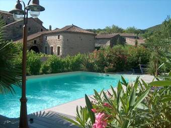 Bed & Breakfast La Seigneurie De Naves