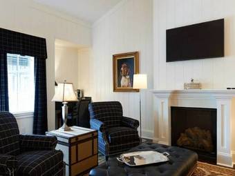 The Park On Main Hotel