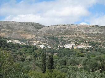 Joy: Artist's Stone House With Countryside Views