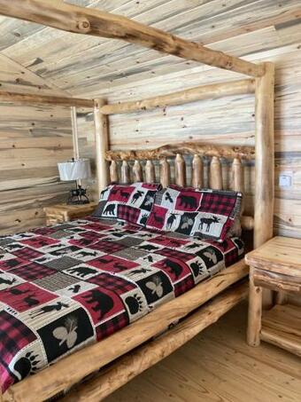 Cottonwood Cove Guest Ranch