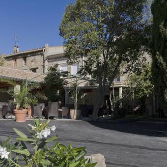 Hotel Logis Auberge C�t� Jardin