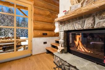 Divjake Log Home - Kraljica ?ume