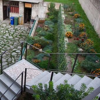 Hostal Rooms "nada Zunic"