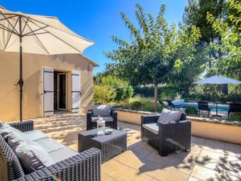 Holiday Home Maison Les Oliviers Mazan