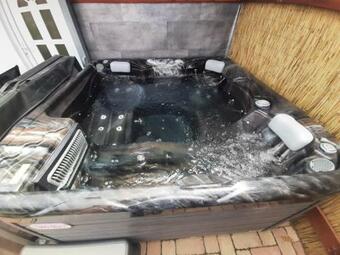 Gy�ngy Apartmanh�zak