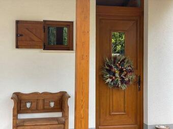 Villa D�me's Point