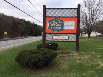 Sleep Woodstock Motel