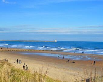 Apartamento March Special Offer Furnished Stylish 3 Bed House By Town And Beach