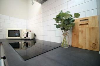 Apartamento Luxury 2 Br Flat, 6 Mins Drive In City Centre!