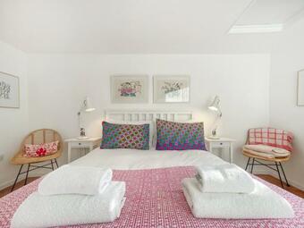 Contemporary Barn Conversion In Rural Suffolk - 4