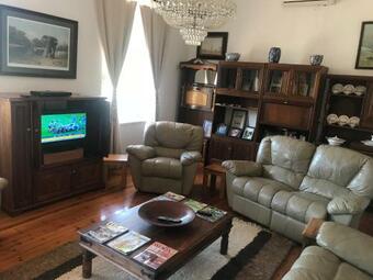 Hostal Towerzicht Guest House