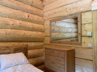 Lodge Ewes Water Log Cabins