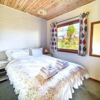 Ta Mill Cottages & Lodges - Brookview Lodge 3