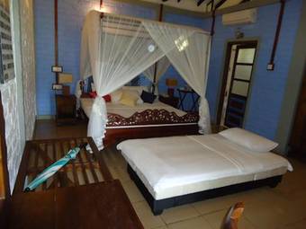 Lake Serenity Boutique Hotel