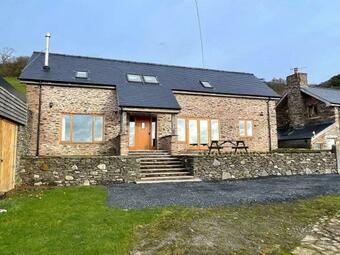 Yr Hen Feudy At Pentre Farm