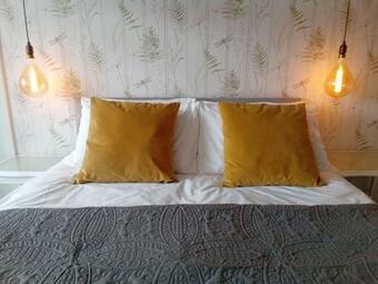 Clisham Lochside Holiday Home On Nc500