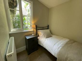 Cosy 3 Bed Cottage In Stunning Scenery