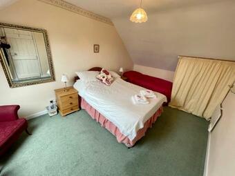 The Nook, Morebattle.