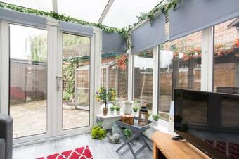 Apartamento Hollington House With Games Room, Parking And Gardens