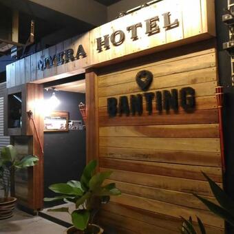 Albergue Myera Hotel