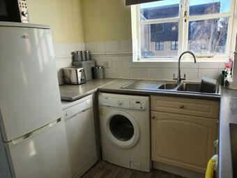 Entire 2 Bedroom Apartment