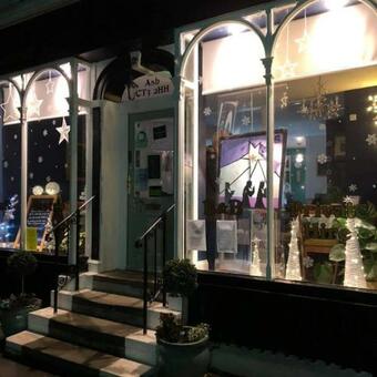 Hostal Number 37 Ash Village