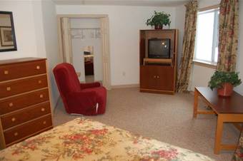 Saco River Motor Lodge & Suites