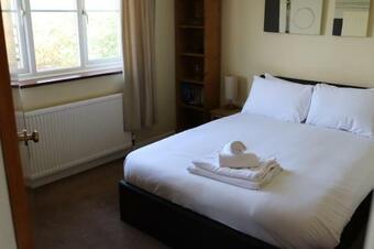 Rural Getaway With Hot Tub In Stunning Countryside