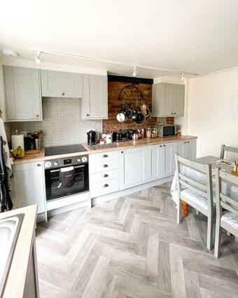 Cotswold Coombe Cottage