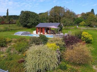 Bed & Breakfast St Plicity Cottage