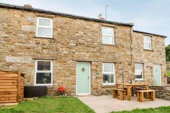 Luxurious 4 Bed Cottage In The Yorkshire Dales