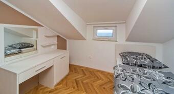 Hostal Apartment Residence Narona