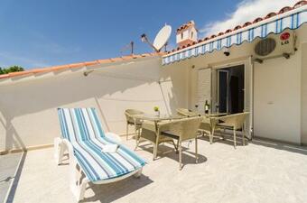 Apartment And Rooms Mato