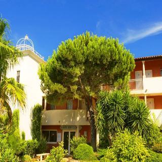 Hotel Pierre & Vacances Le Hameau De La Pin�de
