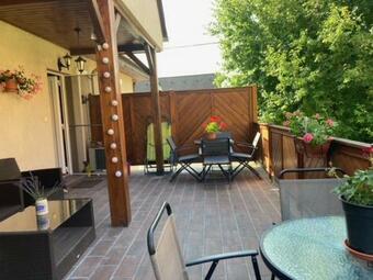 Hostal Bar�tkoz� Vend�gh�z