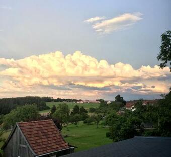 Apartamento Hotelzimmer Mit Bad & Balkon