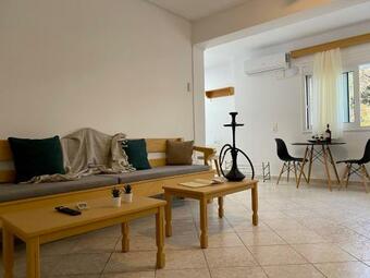 New Smart & Modern Apartment Zipari