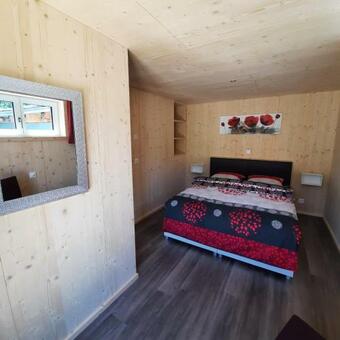 Apartamento Aktien 11 / A=obere Wohnung / B=untere Wohnung
