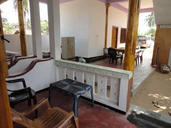 Hotel East Beach Surf Resort