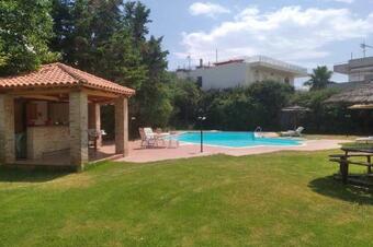 Mega Pool And Bbq Villa