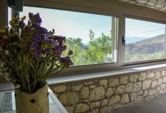 Stone Residence/ Amazing Seaview 1km To The Beach