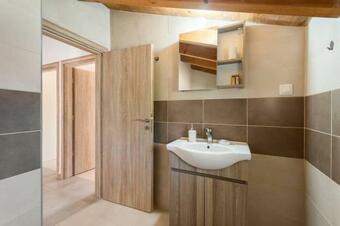 Alexandra Apartment