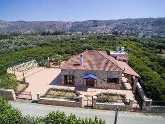 Villa Anerocur� By Chania City