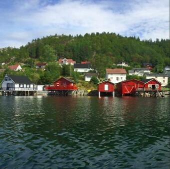 Hostal The Boathouse