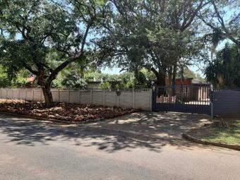 Roos Getaway Apartments